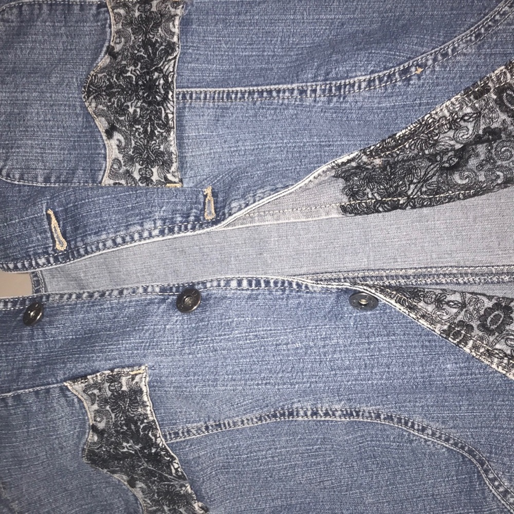 Denim jacket - Picture 3 of 4